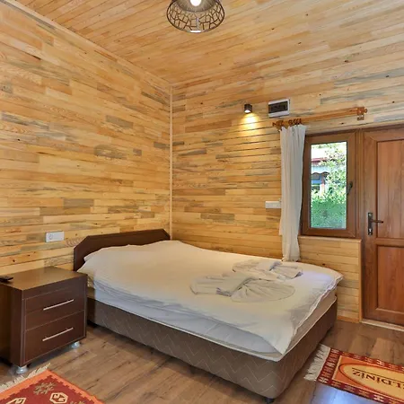 Cinderella & Pensión