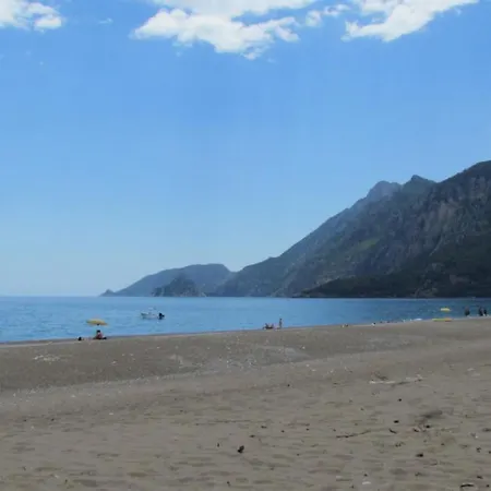 Cinderella & Гостевой дом 3*